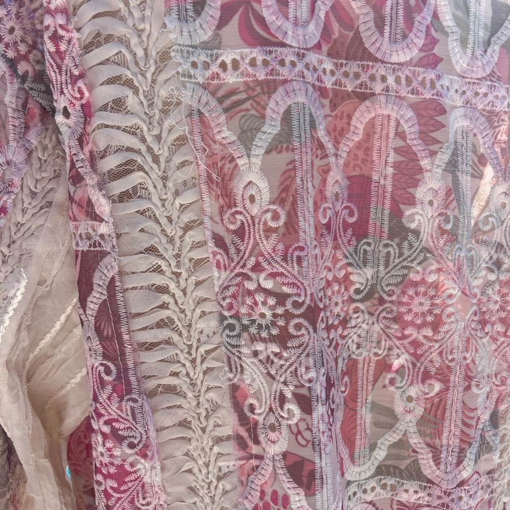 POL Pink and White Lace Button-Up Women Top - Picture 5 of 9